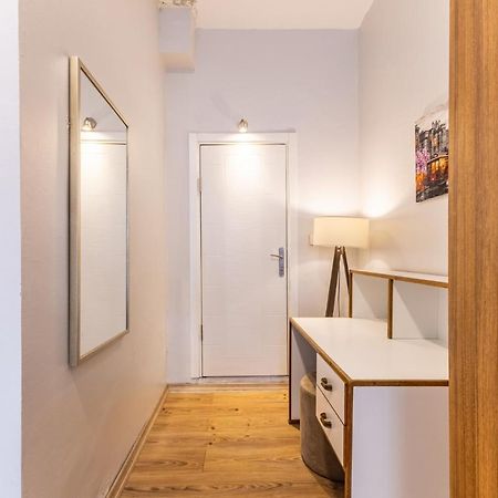 Lovely Flat Near Shore And Trendy Spots In Kadikoy Κωνσταντινούπολη Εξωτερικό φωτογραφία