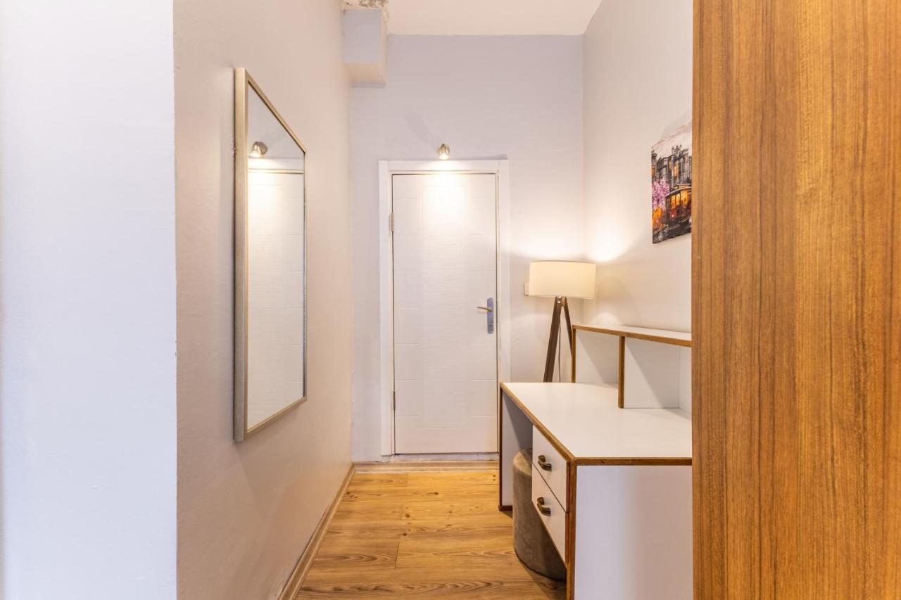 Lovely Flat Near Shore And Trendy Spots In Kadikoy Κωνσταντινούπολη Εξωτερικό φωτογραφία